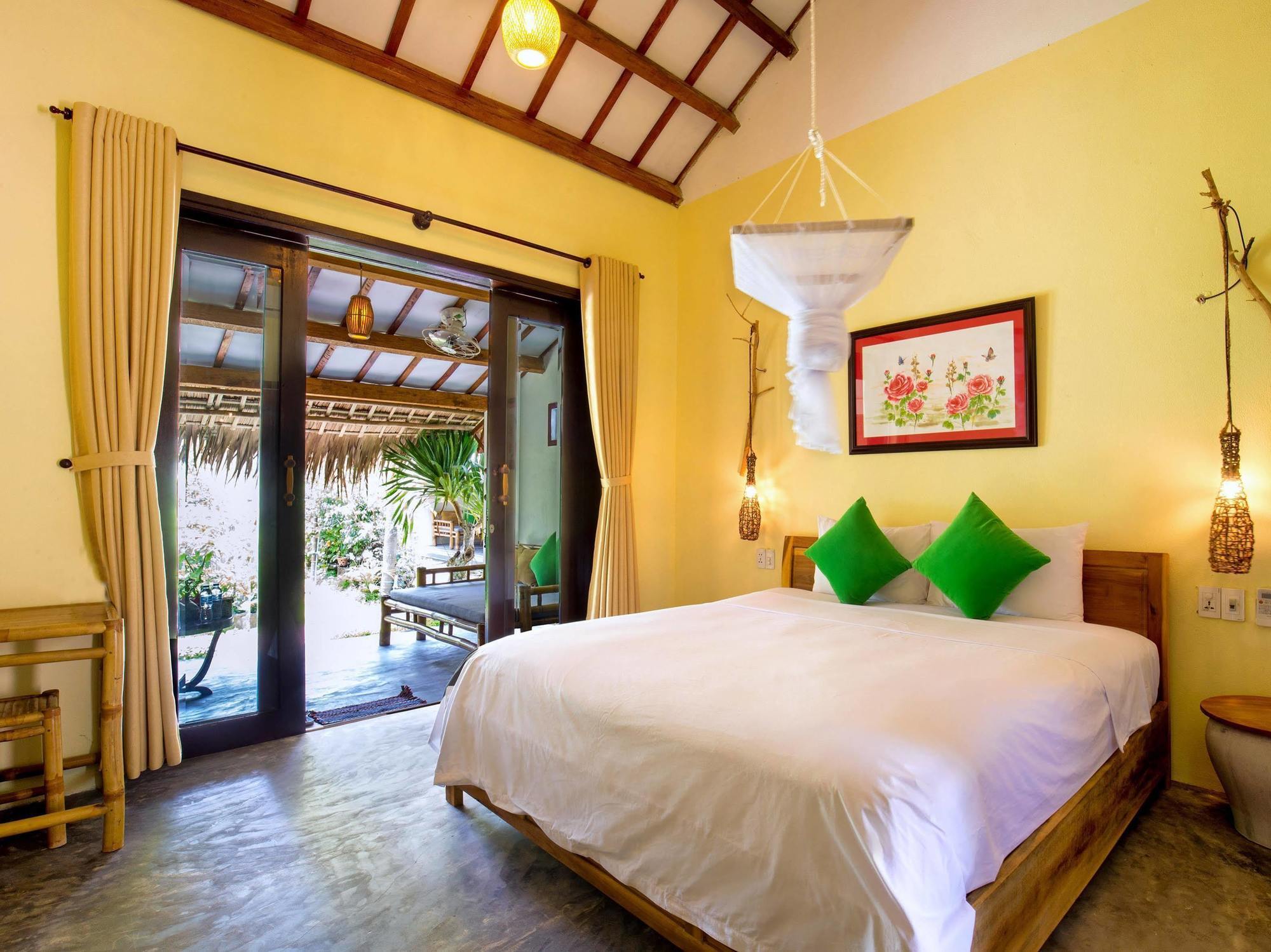 Red Flower Cottages Homestay Hoi An Bagian luar foto