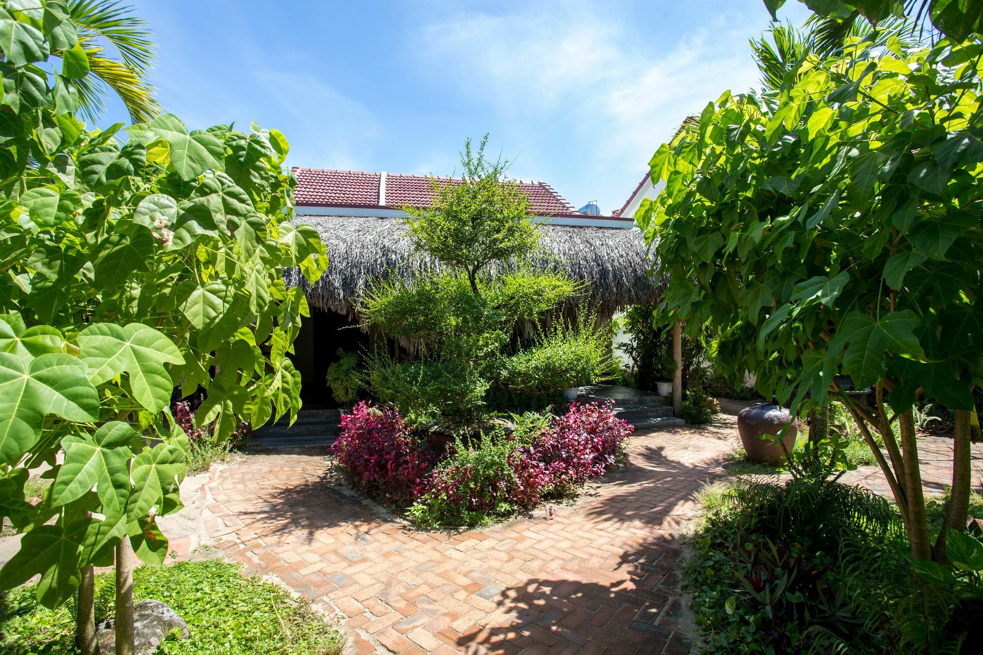 Red Flower Cottages Homestay Hoi An Bagian luar foto