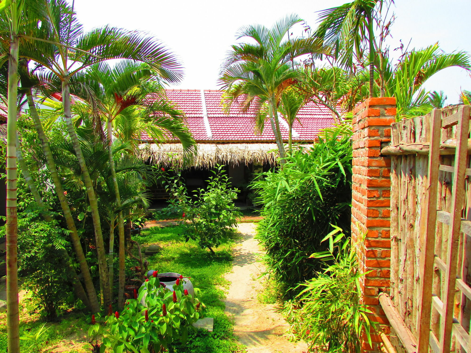 Red Flower Cottages Homestay Hoi An Bagian luar foto