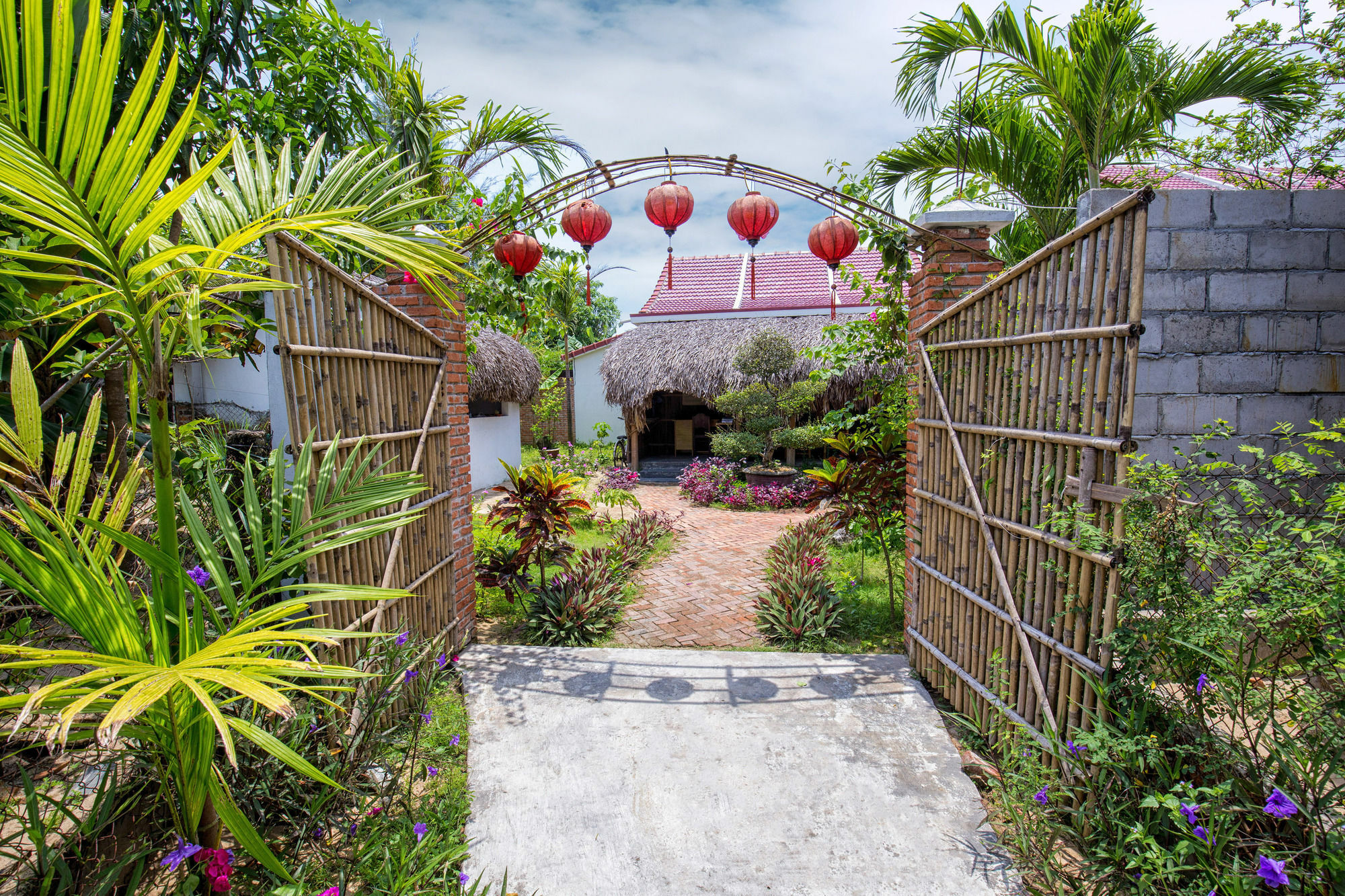 Red Flower Cottages Homestay Hoi An Bagian luar foto