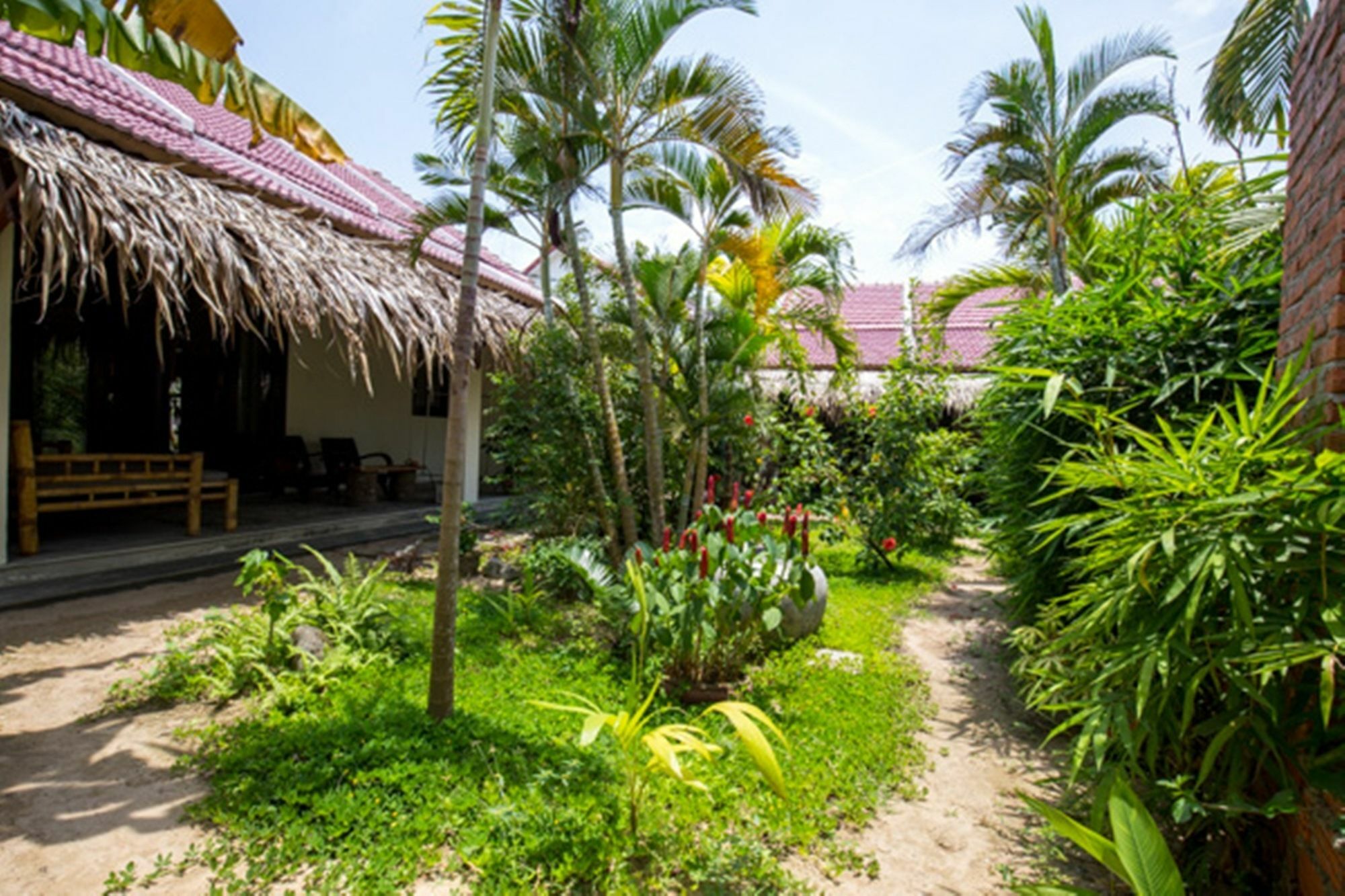 Red Flower Cottages Homestay Hoi An Bagian luar foto